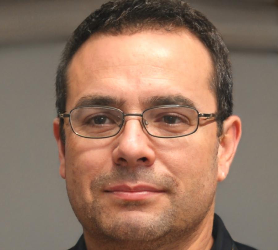 Retrato profesional de experto en finanzas empresariales